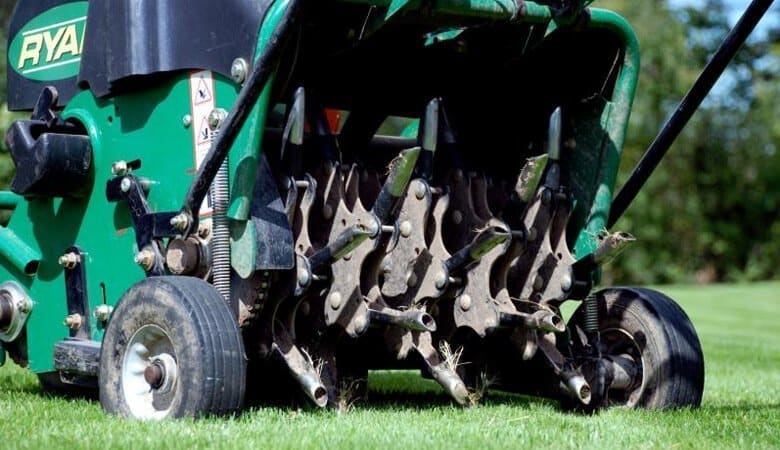 aerating a lawn with hollow tines
